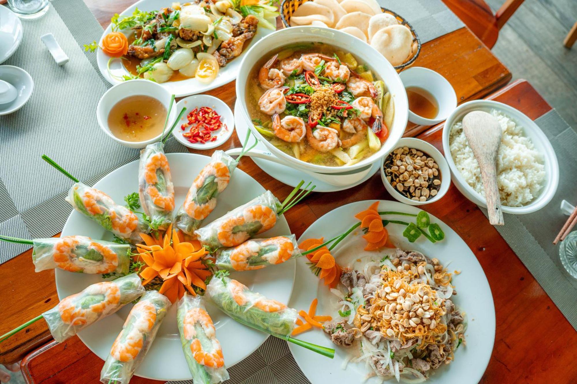 Mekong Lodge Resort Cai Be Bagian luar foto